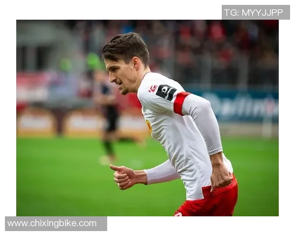 尼姆与雷恩比赛前瞻分析及双方近期状态对比探讨